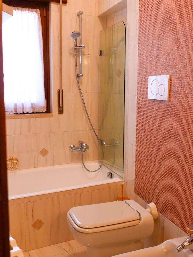 洛科罗通多 47, Vittorio Veneto酒店 外观 照片